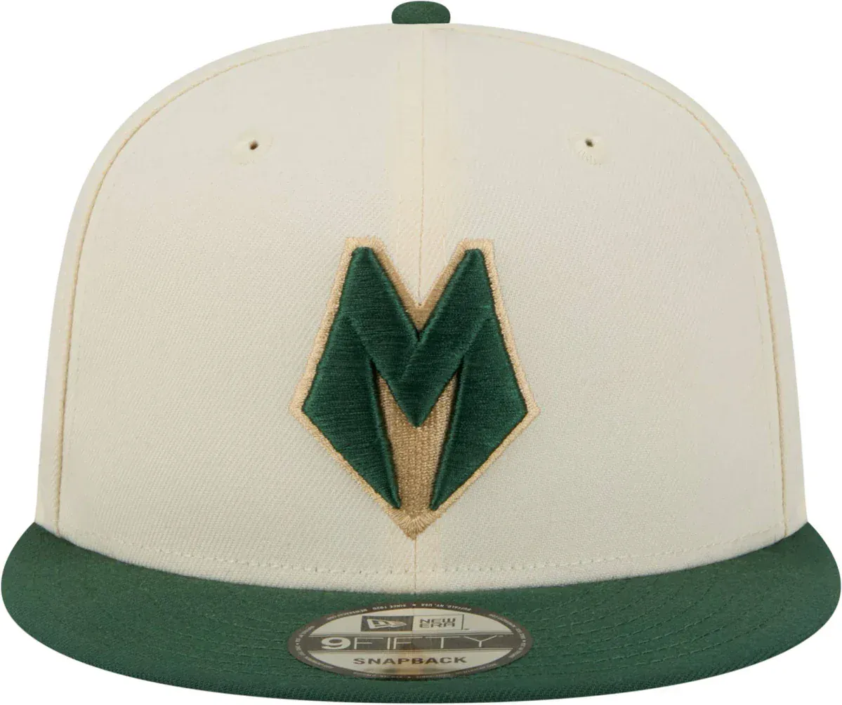 New Era Milwaukee Bucks 2025/26 City Edition Chrome 9FIFTY Snapback Hat - Men's - Image 2