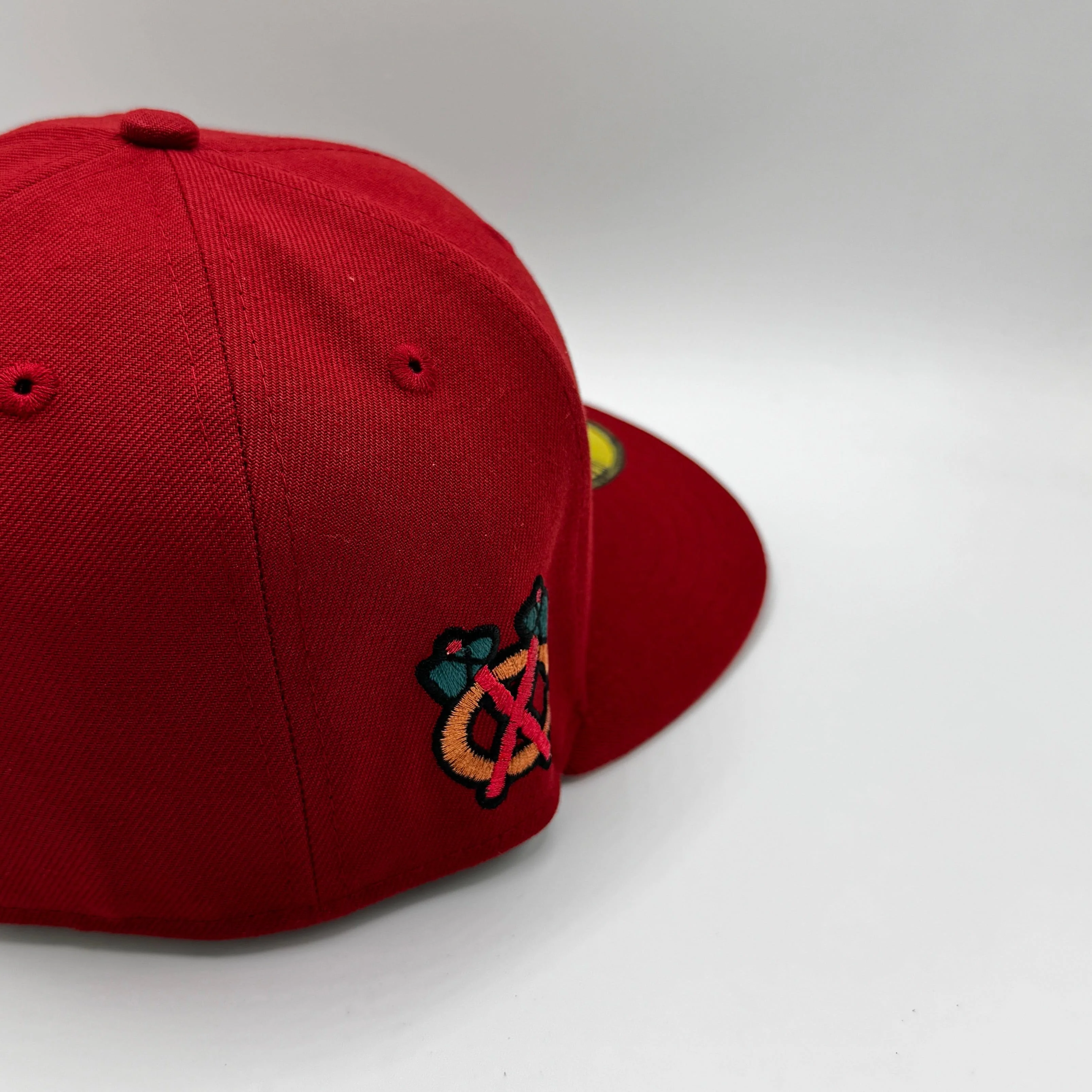 Adult Chicago Blackhawks New Era Burgundy Red Team Pinky Custom 59FIFTY Fitted Hat - Men's - Image 3