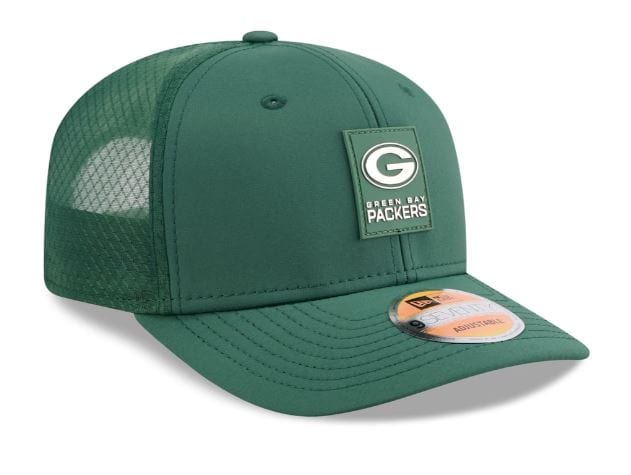 Adult Green Bay Packers New Era Green 2025 NFL Sideline 9SEVENTY Adjustable Trucker Hat - Men's - Image 4