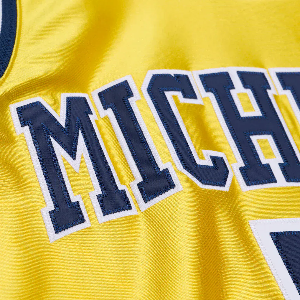 Adult Jalen Rose Michigan Wolverines Mitchell & Ness Yellow 1991 Throwback Authentic Jersey - Men's - Image 3
