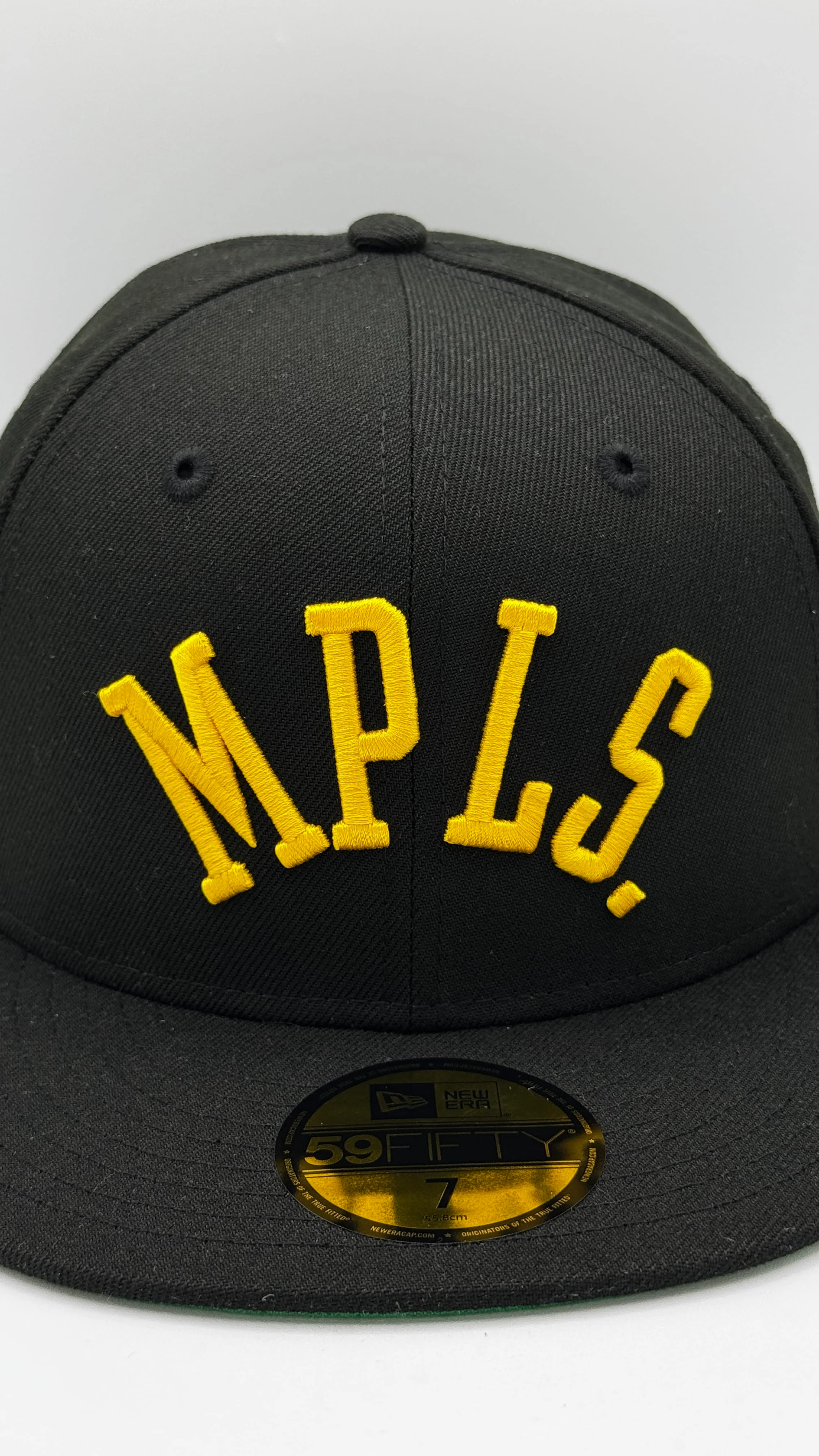 Adult Minneapolis Lakers New Era Black Dome Custom Side Patch 59FIFTY Fitted Hat - Men's - Image 2