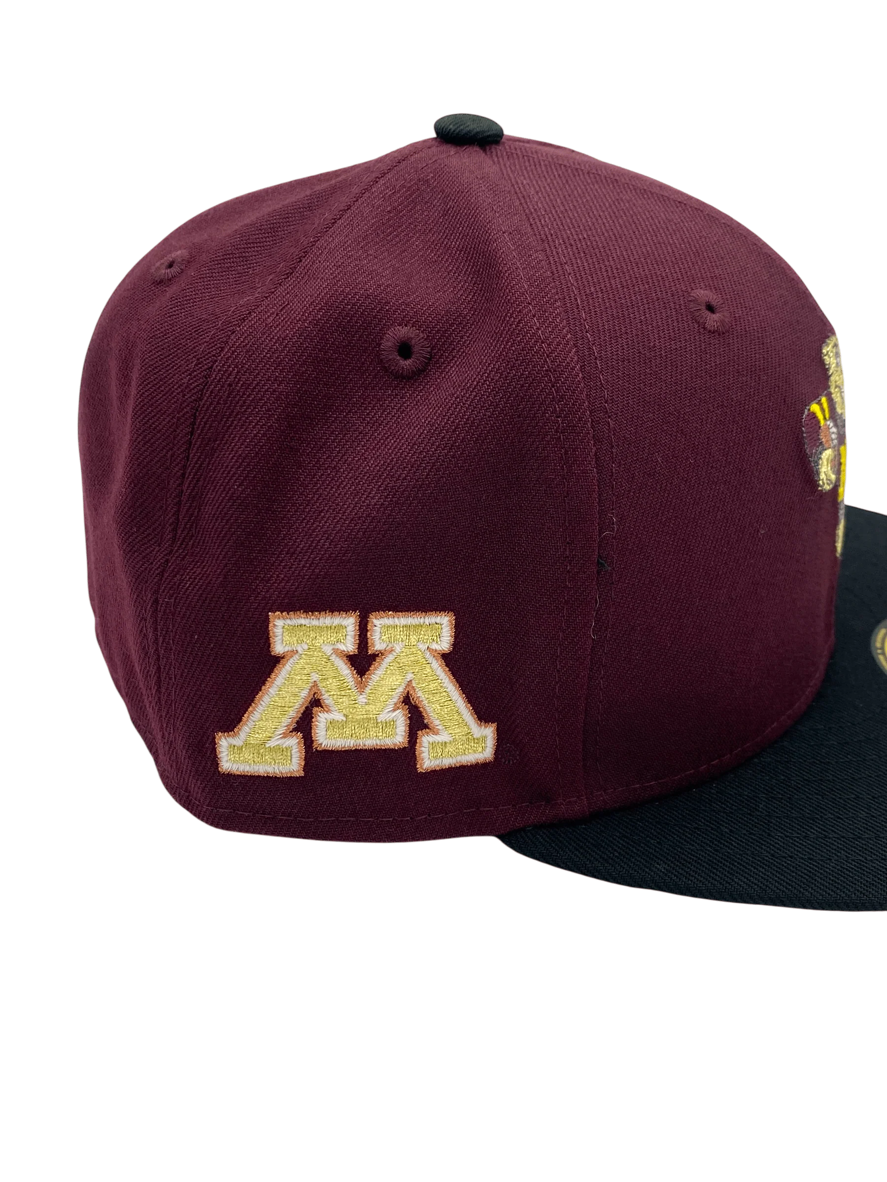 Adult Minnesota Golden Gophers New Era Maroon/Black Custom Heisman Goldy Side Patch 59FIFTY Fitted Hat - Men's - Image 2