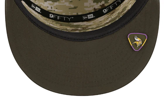 Adult Minnesota Vikings New Era 2025 Dark Green NFL Salute to Service Split Panel 9FIFTY Snapback Hat - Men's - Image 3