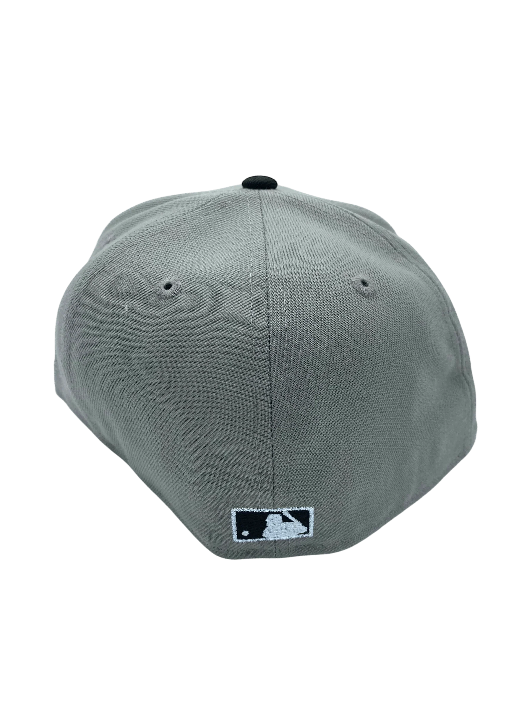 Adult New York Yankees New Era Gray/Black Iris Custom Side Patch 59FIFTY Fitted Hat - Men's - Image 4