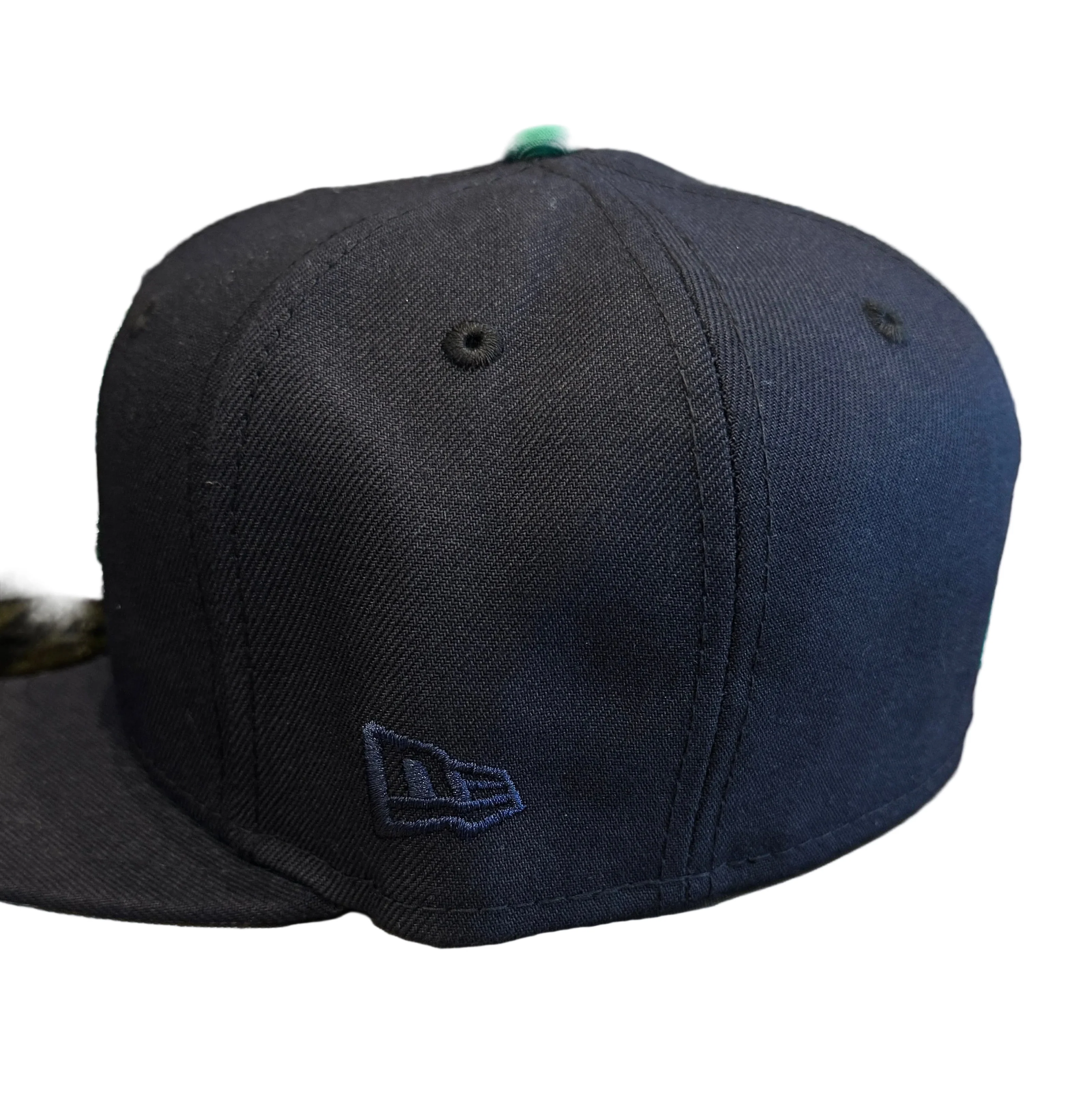 Adult Notre Dame Fighting Irish New Era Navy NCAA Rose Dome Custom 59FIFTY Fitted Hat - Men's - Image 4